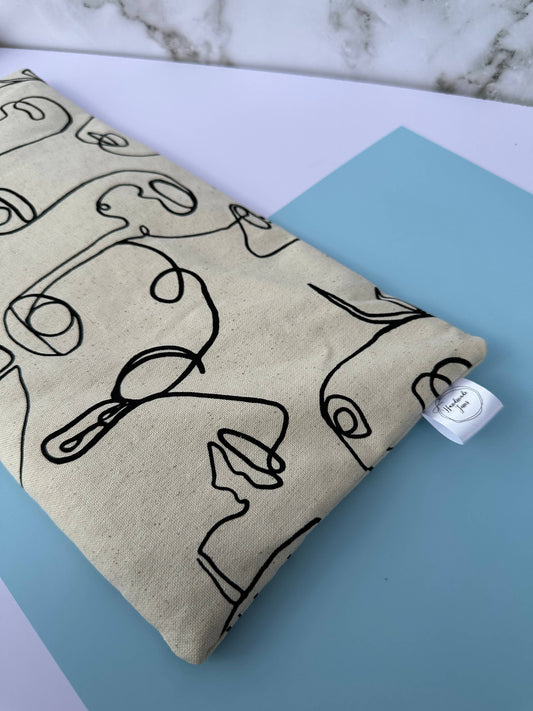 Faces Print Lupin Heat Pack